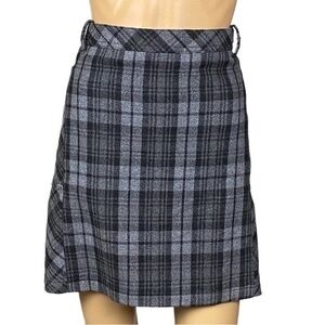EDDIE BAUER black and grey plaid, Wool-blend short skirt w/POCKETS. SIZE 16. EUC